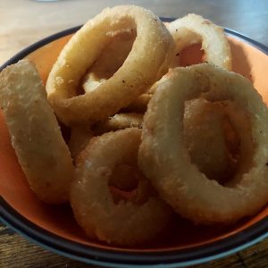 Anelli di cipolla alla birra