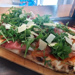 Crudo rucola e grana